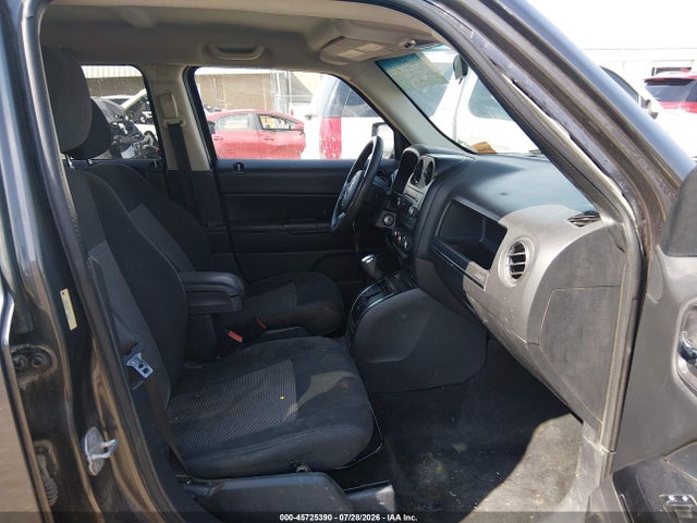 Продажа на аукционе авто 2015 Jeep Patriot Sport, vin: 1C4NJPBBXFD211170, номер лота: 45725390