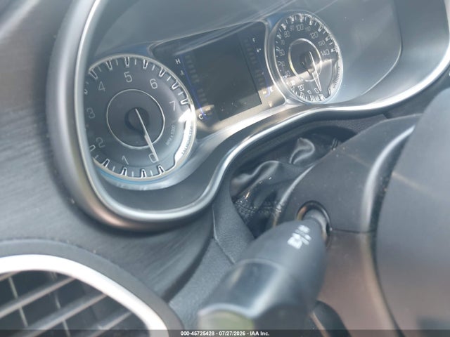 45725428 :رقم المزاد ، 1C3CCCAB0FN675420 vin ، 2015 Chrysler 200 Limited مزاد بيع
