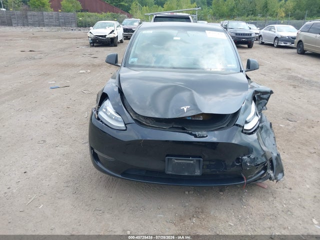 45725438 :رقم المزاد ، 7SAYGDEE2NF313749 vin ، 2022 Tesla Model Y Long Range Dual Motor All-wheel Drive مزاد بيع