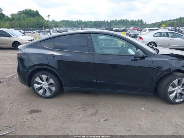 45725438 :رقم المزاد ، 7SAYGDEE2NF313749 vin ، 2022 Tesla Model Y Long Range Dual Motor All-wheel Drive مزاد بيع