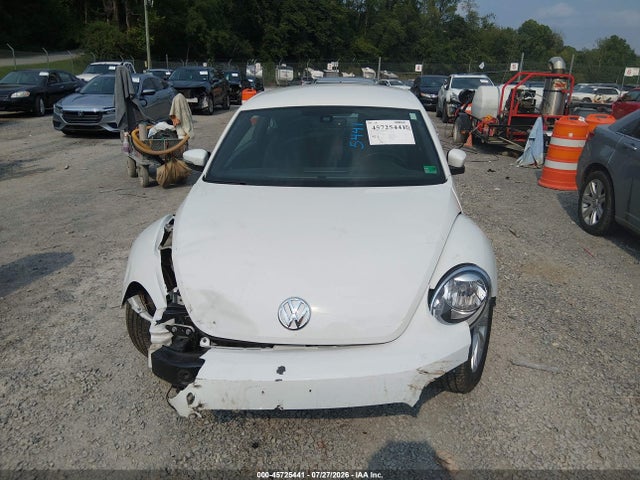 2018 Volkswagen Beetle 2.0t Coast/2.0t S მანქანა იყიდება აუქციონზე, vin: 3VWFD7AT9JM714866, აუქციონის ნომერი: 45725441