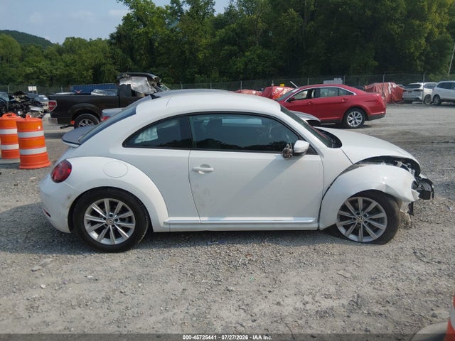 2018 Volkswagen Beetle 2.0t Coast/2.0t S მანქანა იყიდება აუქციონზე, vin: 3VWFD7AT9JM714866, აუქციონის ნომერი: 45725441