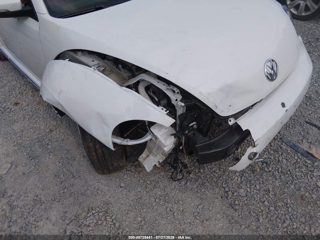 2018 Volkswagen Beetle 2.0t Coast/2.0t S მანქანა იყიდება აუქციონზე, vin: 3VWFD7AT9JM714866, აუქციონის ნომერი: 45725441