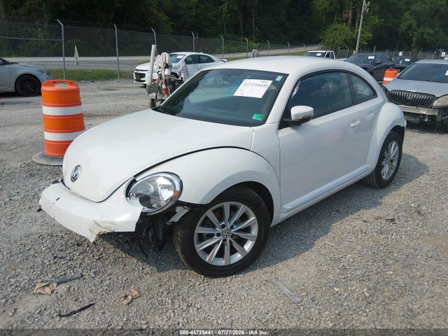 2018 Volkswagen Beetle 2.0t Coast/2.0t S მანქანა იყიდება აუქციონზე, vin: 3VWFD7AT9JM714866, აუქციონის ნომერი: 45725441