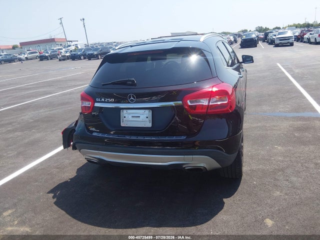 WDCTG4EB3HJ338132 Mercedes-Benz GLA 250