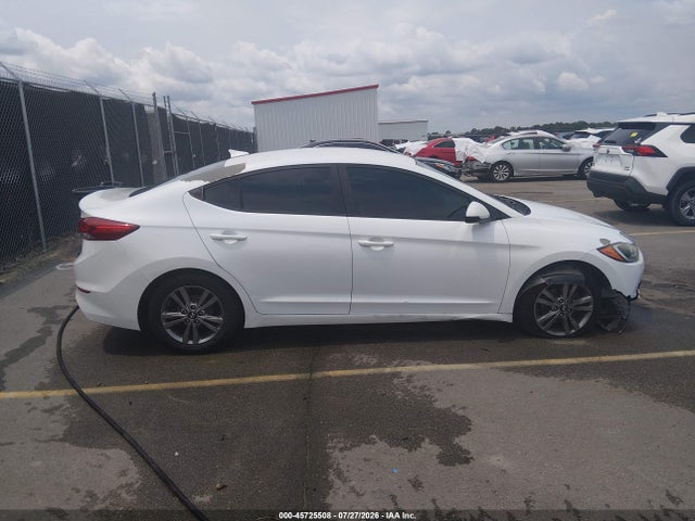 Продажа на аукционе авто 2017 Hyundai Elantra Se, vin: 5NPD84LF0HH002878, номер лота: 45725508