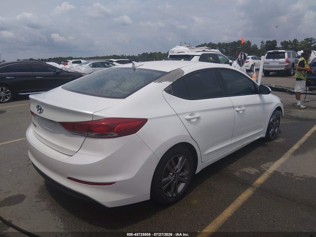 Продажа на аукционе авто 2017 Hyundai Elantra Se, vin: 5NPD84LF0HH002878, номер лота: 45725508