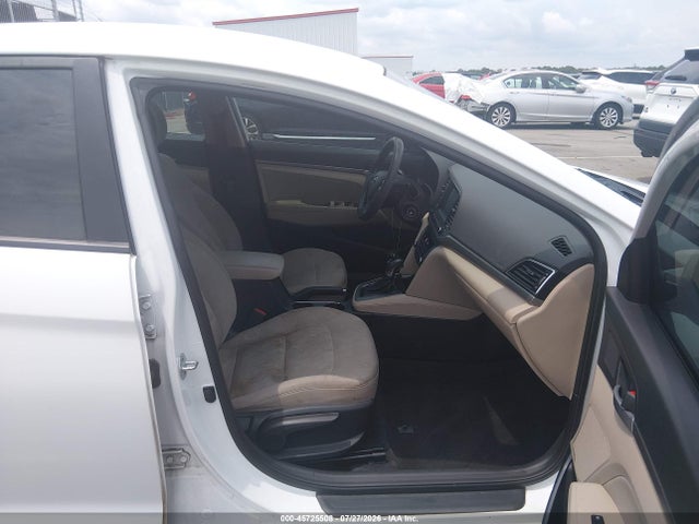 Продажа на аукционе авто 2017 Hyundai Elantra Se, vin: 5NPD84LF0HH002878, номер лота: 45725508