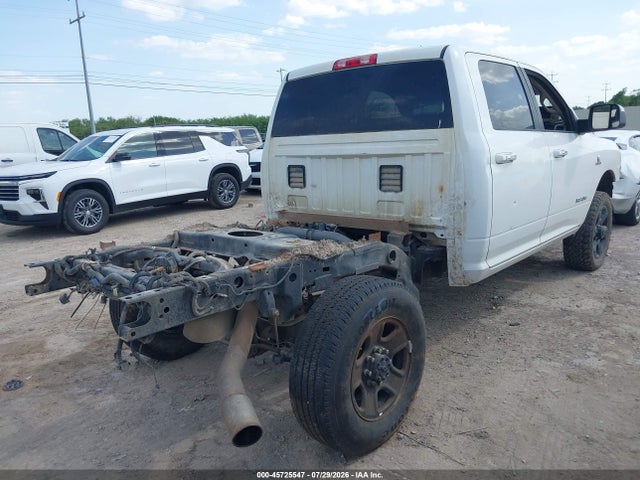 45725547 :رقم المزاد ، 3C6UR5DL7KG529699 vin ، 2019 Ram 2500 Big Horn  4x4 6'4 Box مزاد بيع