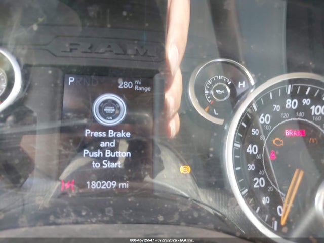 45725547 :رقم المزاد ، 3C6UR5DL7KG529699 vin ، 2019 Ram 2500 Big Horn  4x4 6'4 Box مزاد بيع