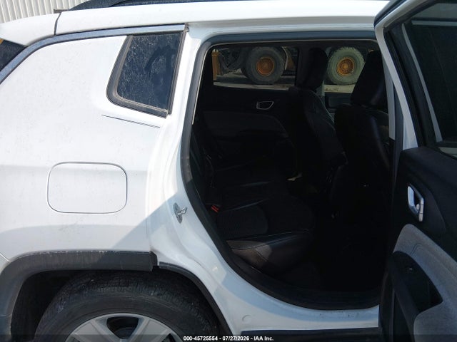 2022 Jeep Compass Latitude Fwd მანქანა იყიდება აუქციონზე, vin: 3C4NJCBB2NT137261, აუქციონის ნომერი: 45725554