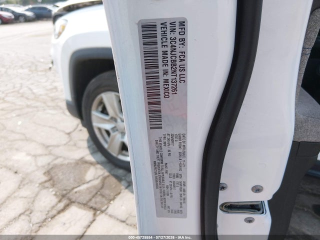 2022 Jeep Compass Latitude Fwd მანქანა იყიდება აუქციონზე, vin: 3C4NJCBB2NT137261, აუქციონის ნომერი: 45725554