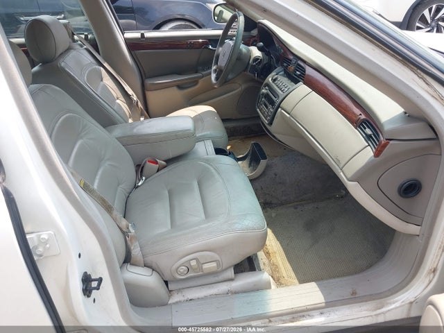 2000 Cadillac Deville Standard მანქანა იყიდება აუქციონზე, vin: 1G6KD54Y4YU343797, აუქციონის ნომერი: 45725582