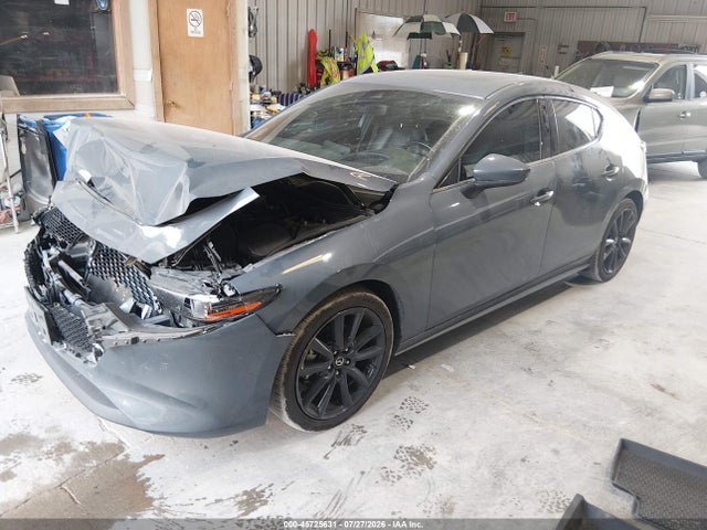 45725631 :رقم المزاد ، JM1BPBML9N1521403 vin ، 2022 Mazda Mazda3 Premium مزاد بيع