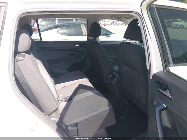 Продаж на аукціоні авто 2018 Volkswagen Tiguan 2.0t S, vin: 3VV0B7AX1JM119481, номер лоту: 45725650