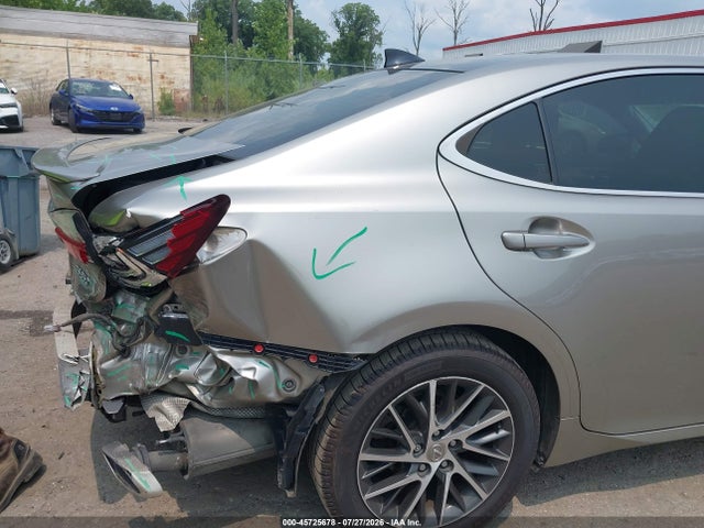 2017 Lexus Es 350 მანქანა იყიდება აუქციონზე, vin: 58ABK1GG0HU050918, აუქციონის ნომერი: 45725678