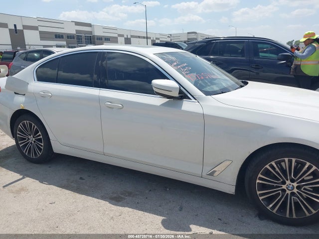 45725716 :رقم المزاد ، WBAJR3C02LWW63737 vin ، 2020 Bmw 530i مزاد بيع