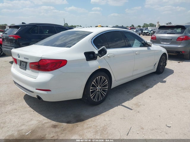 45725716 :رقم المزاد ، WBAJR3C02LWW63737 vin ، 2020 Bmw 530i مزاد بيع