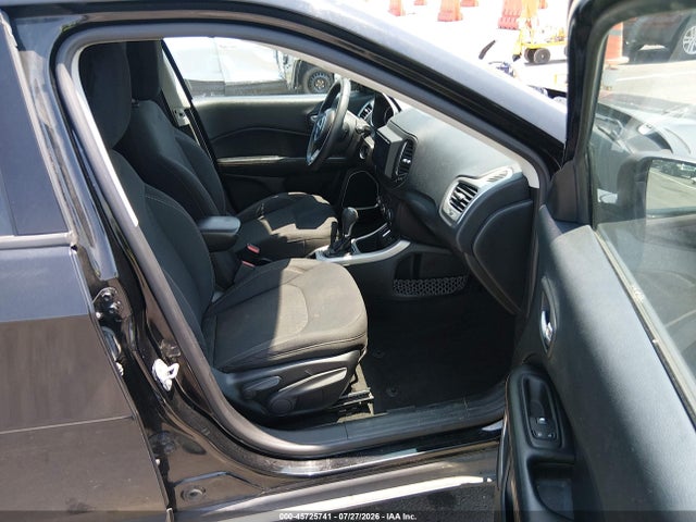 2018 Jeep Compass Sport Fwd მანქანა იყიდება აუქციონზე, vin: 3C4NJCAB4JT181483, აუქციონის ნომერი: 45725741
