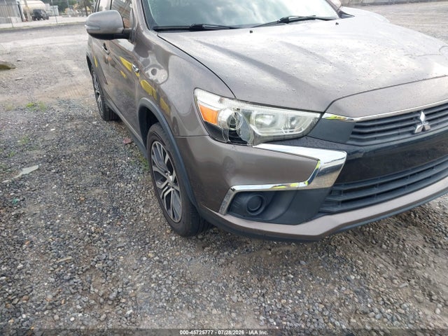 JA4AP3AU0HZ010628 Mitsubishi Outlander Sport 2.0 Es