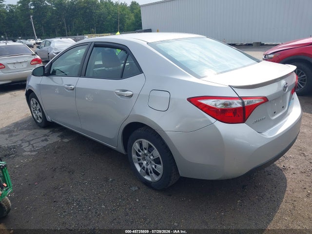 45725809 :رقم المزاد ، 2T1BURHEXFC416072 vin ، 2015 Toyota Corolla S مزاد بيع