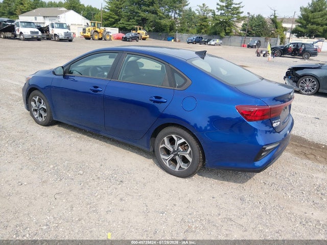 45725824 :رقم المزاد ، 3KPF24AD2ME376080 vin ، 2021 Kia Forte Lxs مزاد بيع