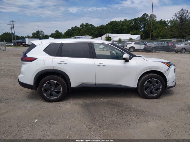 5N1BT3BA3SC824806 Nissan Rogue Sv Fwd