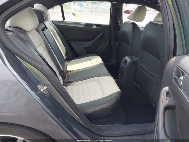 Продажа на аукционе авто 2016 Volkswagen Jetta 1.8t Sport, vin: 3VWB17AJ5GM299768, номер лота: 45725907