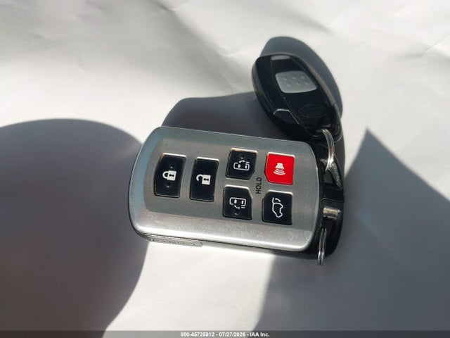 Продаж на аукціоні авто 2015 Toyota Sienna Limited Premium 7 Passenger, vin: 5TDDK3DC7FS115895, номер лоту: 45725912