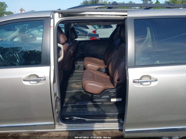 Продаж на аукціоні авто 2015 Toyota Sienna Limited Premium 7 Passenger, vin: 5TDDK3DC7FS115895, номер лоту: 45725912