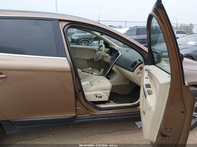 Продаж на аукціоні авто 2012 Volvo Xc60 T6, vin: YV4902DZ9C2312934, номер лоту: 45725954