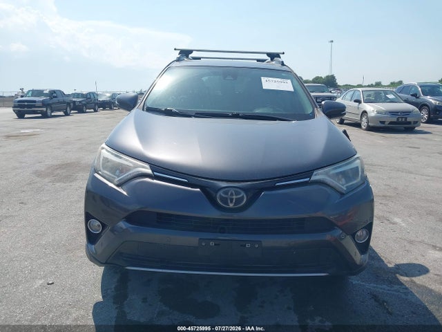 Продаж на аукціоні авто 2017 Toyota Rav4 Limited, vin: JTMDFREV1HJ702214, номер лоту: 45725995
