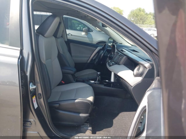 Продаж на аукціоні авто 2017 Toyota Rav4 Limited, vin: JTMDFREV1HJ702214, номер лоту: 45725995