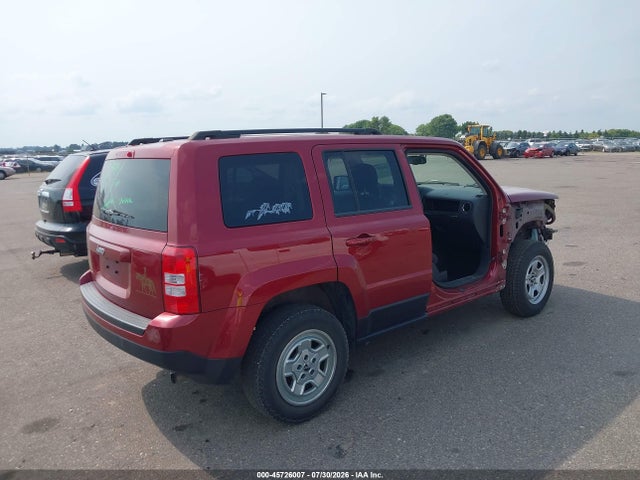 45726007 :رقم المزاد ، 1C4NJPBB4GD575327 vin ، 2016 Jeep Patriot Sport مزاد بيع