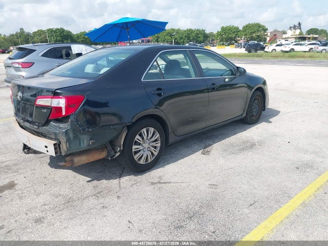 45726076 :رقم المزاد ، 4T1BF1FK6EU381693 vin ، 2014 Toyota Camry Le مزاد بيع