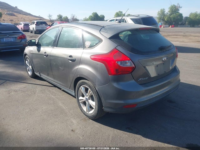 Ford FOCUS SE 2014 1FADP3K24EL230150 Image 3