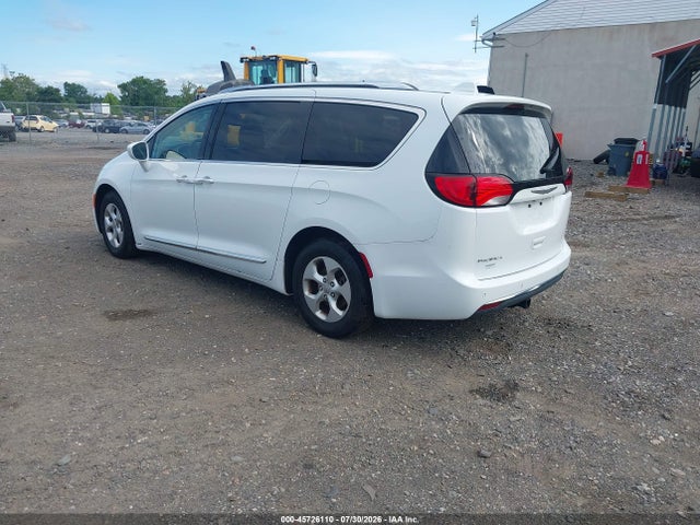 45726110 :رقم المزاد ، 2C4RC1EGXHR703536 vin ، 2017 Chrysler Pacifica Touring-l Plus مزاد بيع