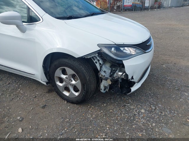 45726110 :رقم المزاد ، 2C4RC1EGXHR703536 vin ، 2017 Chrysler Pacifica Touring-l Plus مزاد بيع