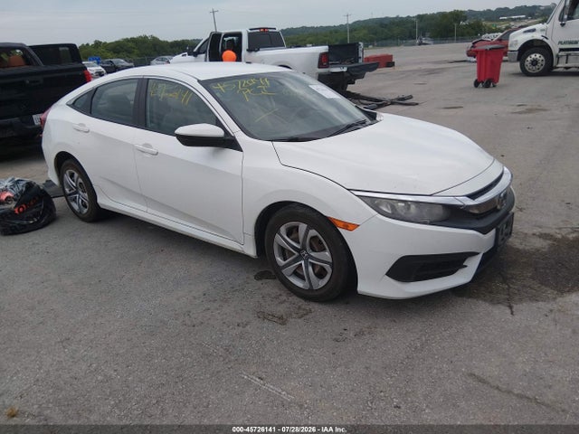 45726141 :رقم المزاد ، 19XFC2F56HE058861 vin ، 2017 Honda Civic Lx مزاد بيع