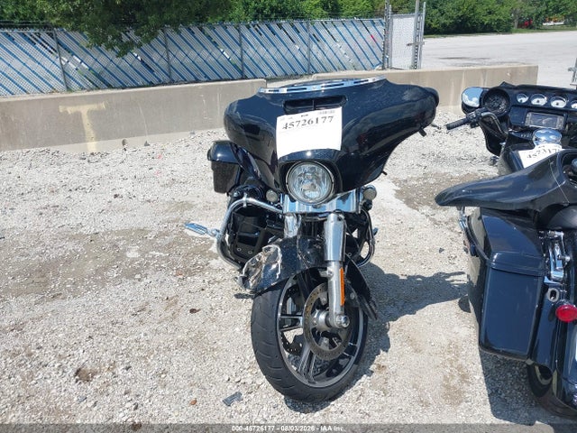 45726177 :رقم المزاد ، 1HD1KBC14KB678366 vin ، 2019 Harley-davidson Flhx مزاد بيع
