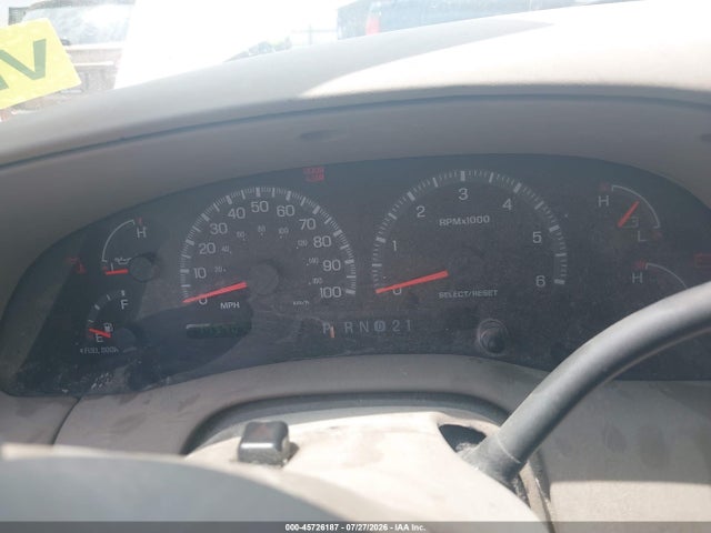 Продаж на аукціоні авто 2000 Ford Expedition Eddie Bauer, vin: 1FMFU18L3YLB51794, номер лоту: 45726187