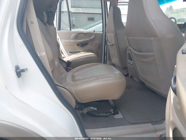 Продаж на аукціоні авто 2000 Ford Expedition Eddie Bauer, vin: 1FMFU18L3YLB51794, номер лоту: 45726187
