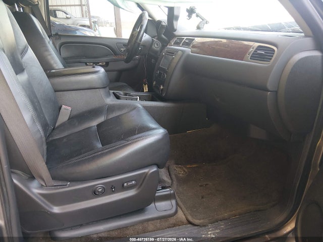 2013 Gmc Yukon Xl 1500 Slt მანქანა იყიდება აუქციონზე, vin: 1GKS1KE07DR162255, აუქციონის ნომერი: 45726199