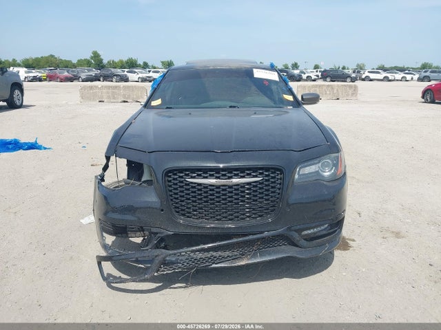 Продажа на аукционе авто 2013 Chrysler 300c John Varvatos Limited Edition, vin: 2C3CCADT1DH727667, номер лота: 45726269