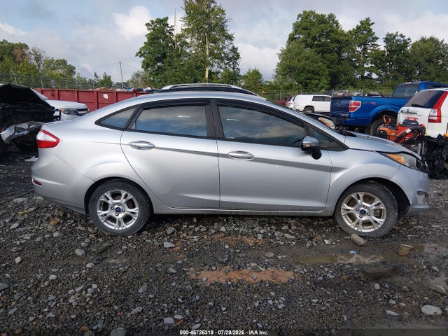 2015 Ford Fiesta Se მანქანა იყიდება აუქციონზე, vin: 3FADP4BJ8FM152985, აუქციონის ნომერი: 45726319