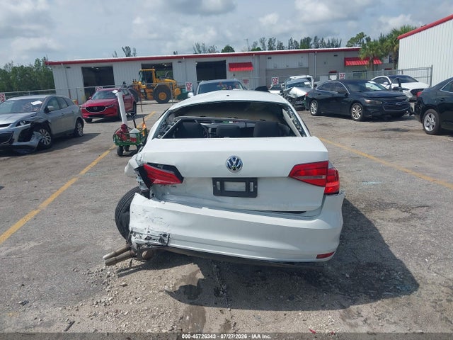 Продаж на аукціоні авто 2015 Volkswagen Jetta 2.0l S, vin: 3VW2K7AJ4FM327426, номер лоту: 45726343
