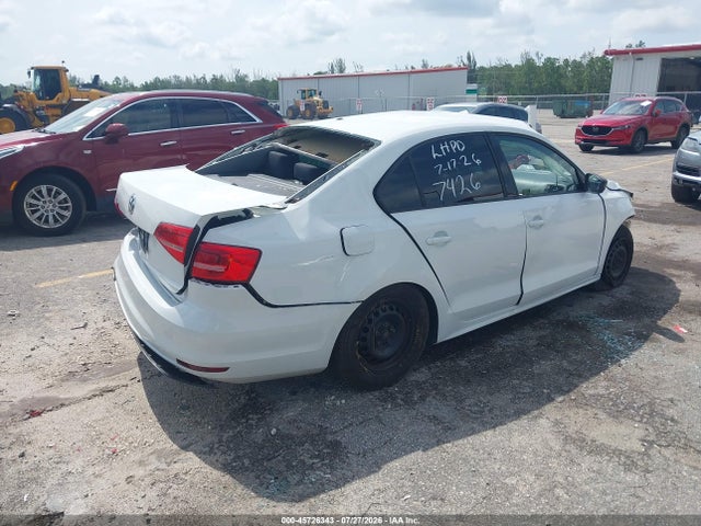 Продаж на аукціоні авто 2015 Volkswagen Jetta 2.0l S, vin: 3VW2K7AJ4FM327426, номер лоту: 45726343