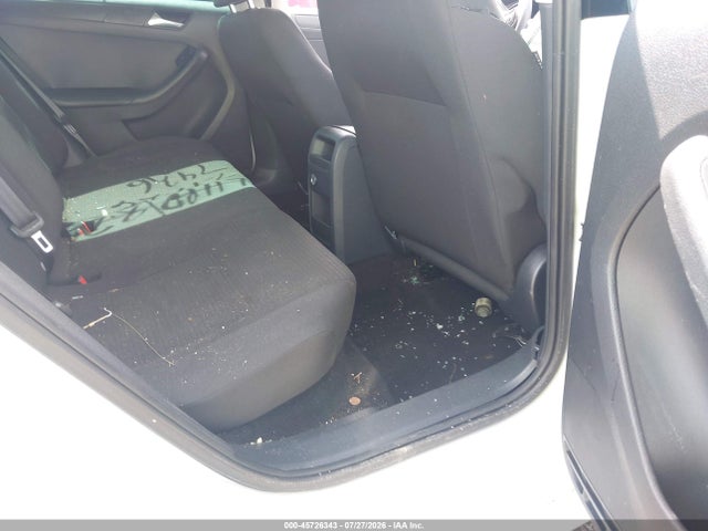 Продаж на аукціоні авто 2015 Volkswagen Jetta 2.0l S, vin: 3VW2K7AJ4FM327426, номер лоту: 45726343