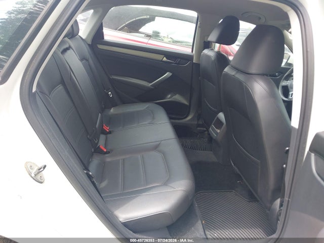 Продаж на аукціоні авто 2015 Volkswagen Passat 1.8t Wolfsburg Edition, vin: 1VWAT7A36FC004085, номер лоту: 45726353