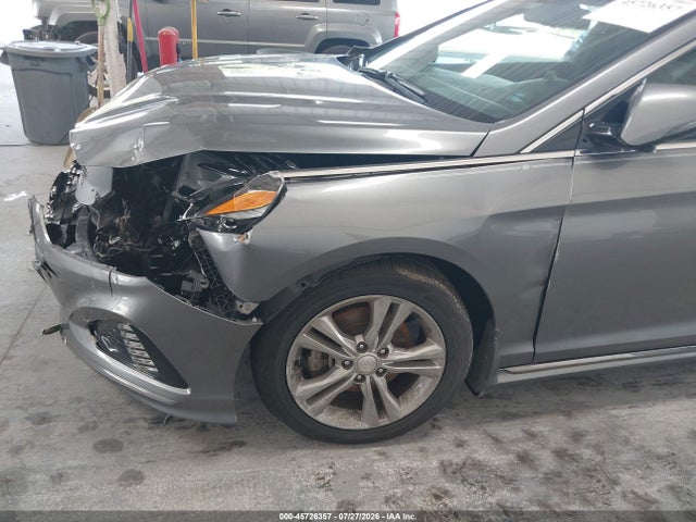 2018 Hyundai Sonata Sport მანქანა იყიდება აუქციონზე, vin: 5NPE34AF8JH680564, აუქციონის ნომერი: 45726357